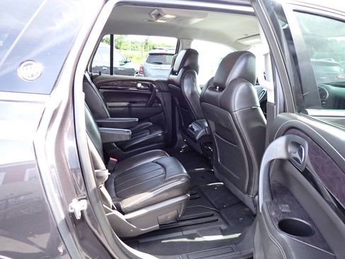 Used 2015 Buick Enclave Leather AWD/4WD image 10