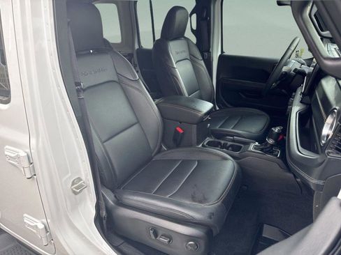 Used 2024 Jeep Wrangler Sahara w/ Technology Group image 24