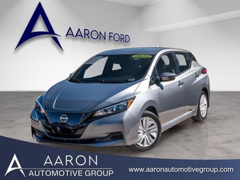 Used 2023 Nissan Leaf S image 1