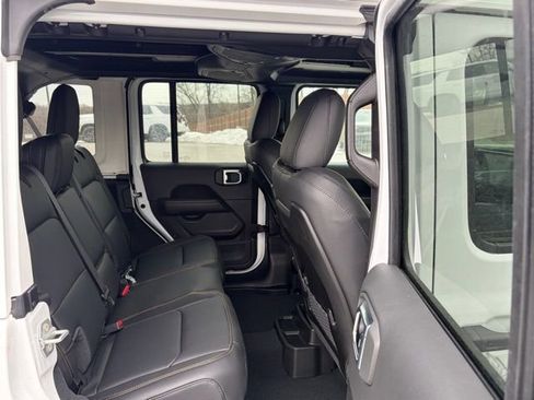 New 2026 Jeep Wrangler Sahara image 33