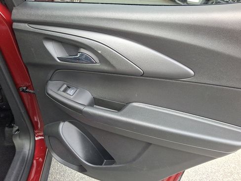 Used 2025 Chevrolet TrailBlazer LT image 14