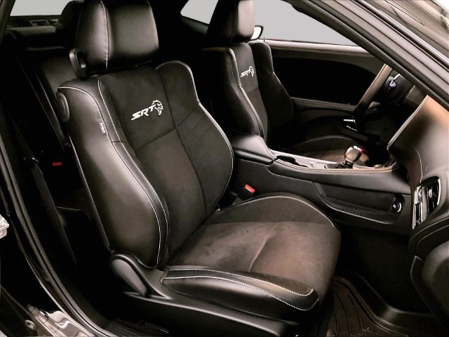 Used 2022 Dodge Challenger SRT Hellcat w/ Plus Package RWD image 7