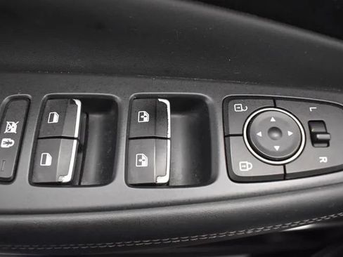 Used 2020 Hyundai Santa Fe SEL w/ Convenience + Premium Package AWD/4WD image 22