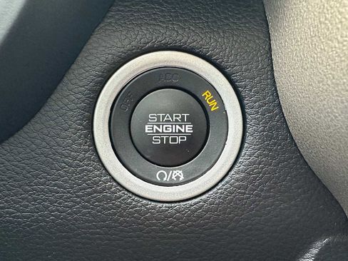 Used 2022 RAM 1500 Laramie image 36