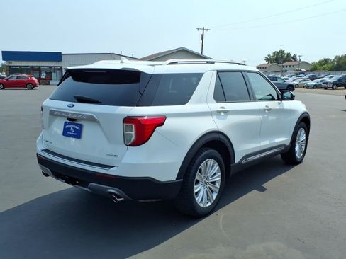Used 2023 Ford Explorer Limited w/ Equipment Group 301A AWD/4WD image 6