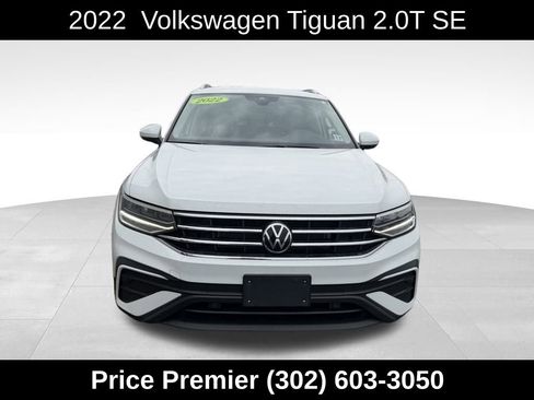 Used 2022 Volkswagen Tiguan SE image 1