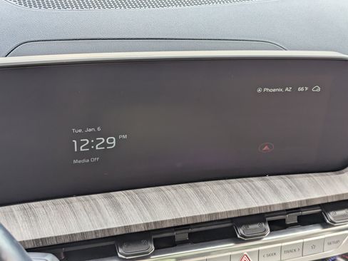 Certified 2023 Kia Telluride SX image 24