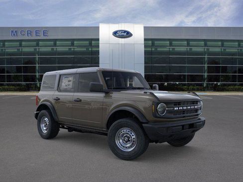 New 2025 Ford Bronco 4-Door image 7