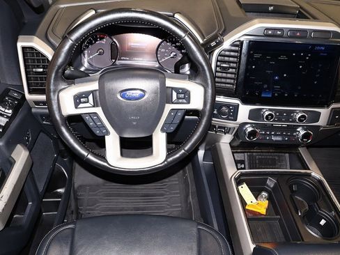 Certified 2022 Ford F250 Lariat w/ Lariat Ultimate Package image 24