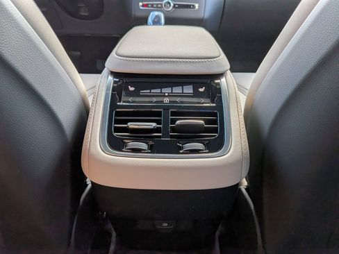 New 2026 Volvo XC90 B6 Plus w/ Protection Package Premier image 4