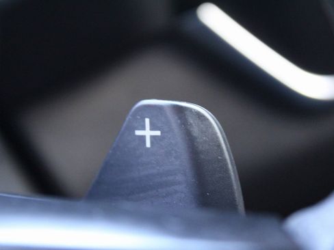 Used 2023 Nissan Rogue S image 31