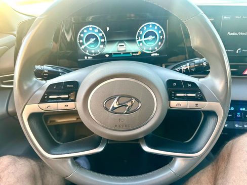 Used 2021 Hyundai Elantra SEL w/ Convenience Package FWD image 22