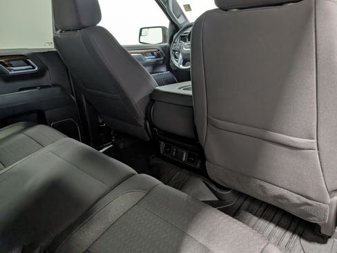 Used 2024 GMC Sierra 1500 Elevation w/ LPO, Elevation Black Package AWD/4WD image 19