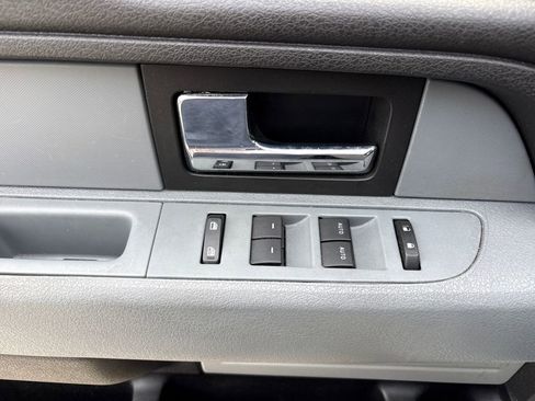 Used 2012 Ford F150 XLT w/ XLT Chrome Pkg image 17