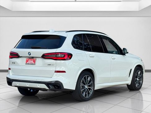 Used 2022 BMW X5 xDrive40i w/ M Sport Package image 12