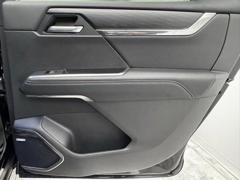 Used 2024 GMC Acadia Elevation image 36