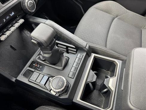 Certified 2025 Toyota 4Runner SR5 AWD/4WD image 16