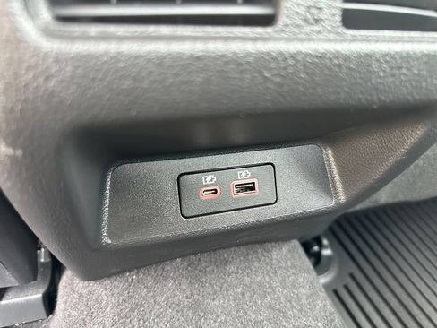 Used 2023 Nissan Altima 2.0 SR FWD image 36