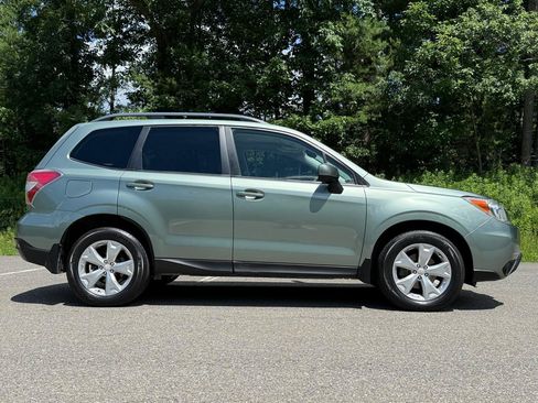 Used 2015 Subaru Forester 2.5i Premium w/ All-Weather Package AWD/4WD image 4