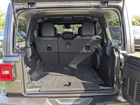 New 2026 Jeep Wrangler Unlimited Sahara AWD/4WD image 12