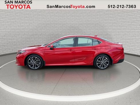 Used 2026 Toyota Camry XLE FWD image 9