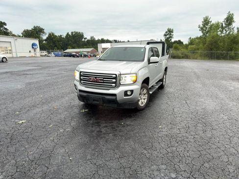 Used 2017 GMC Canyon SLE w/ SLE Convenience Package AWD/4WD image 1
