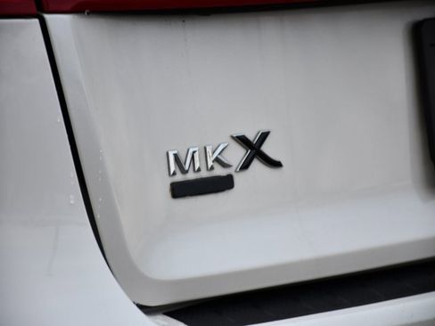 Used 2017 Lincoln MKX Black Label w/ Driver Assistance Package image 10