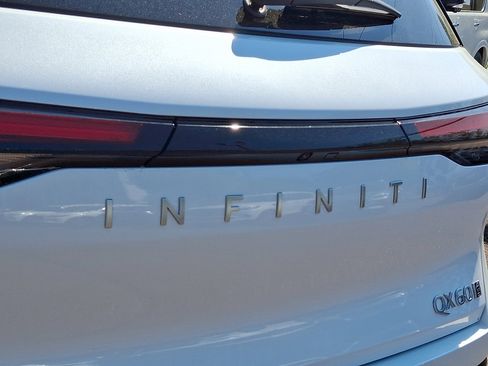 Certified 2026 INFINITI QX60 Luxe w/ Cargo Package AWD/4WD image 33