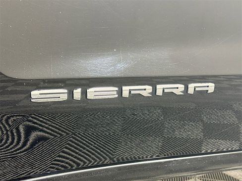 Used 2021 GMC Sierra 1500 SLE w/ X31 Off-Road Package image 29