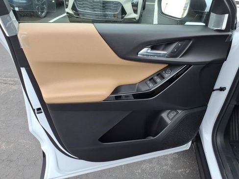 New 2026 Chevrolet Equinox ACTIV FWD image 12