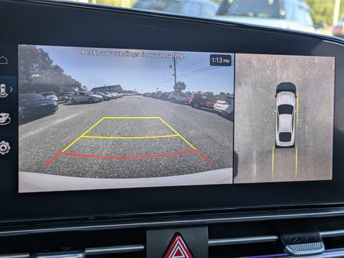 Certified 2024 Hyundai Elantra Limited image 21