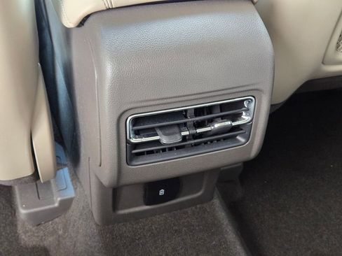 Used 2022 Lincoln Corsair Reserve w/ Rear Removable Package Tray image 14