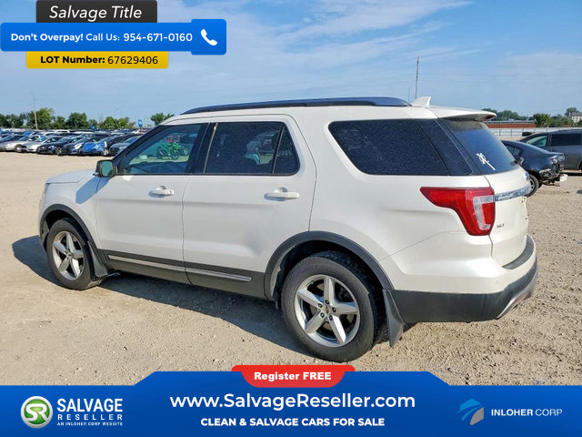 Used 2016 Ford Explorer XLT w/ Equipment Group 202A AWD/4WD image 3