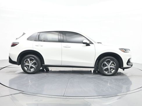 Used 2023 Honda HR-V EX-L image 6