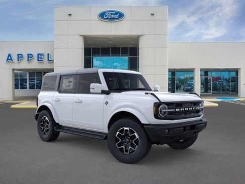 New 2025 Ford Bronco Outer Banks image 1