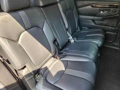 Certified 2024 Honda Pilot Touring image 18