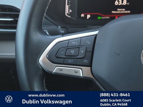 Used 2022 Volkswagen Taos SEL image 21