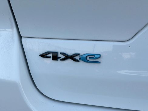 Used 2024 Jeep Grand Cherokee Trailhawk AWD/4WD image 11