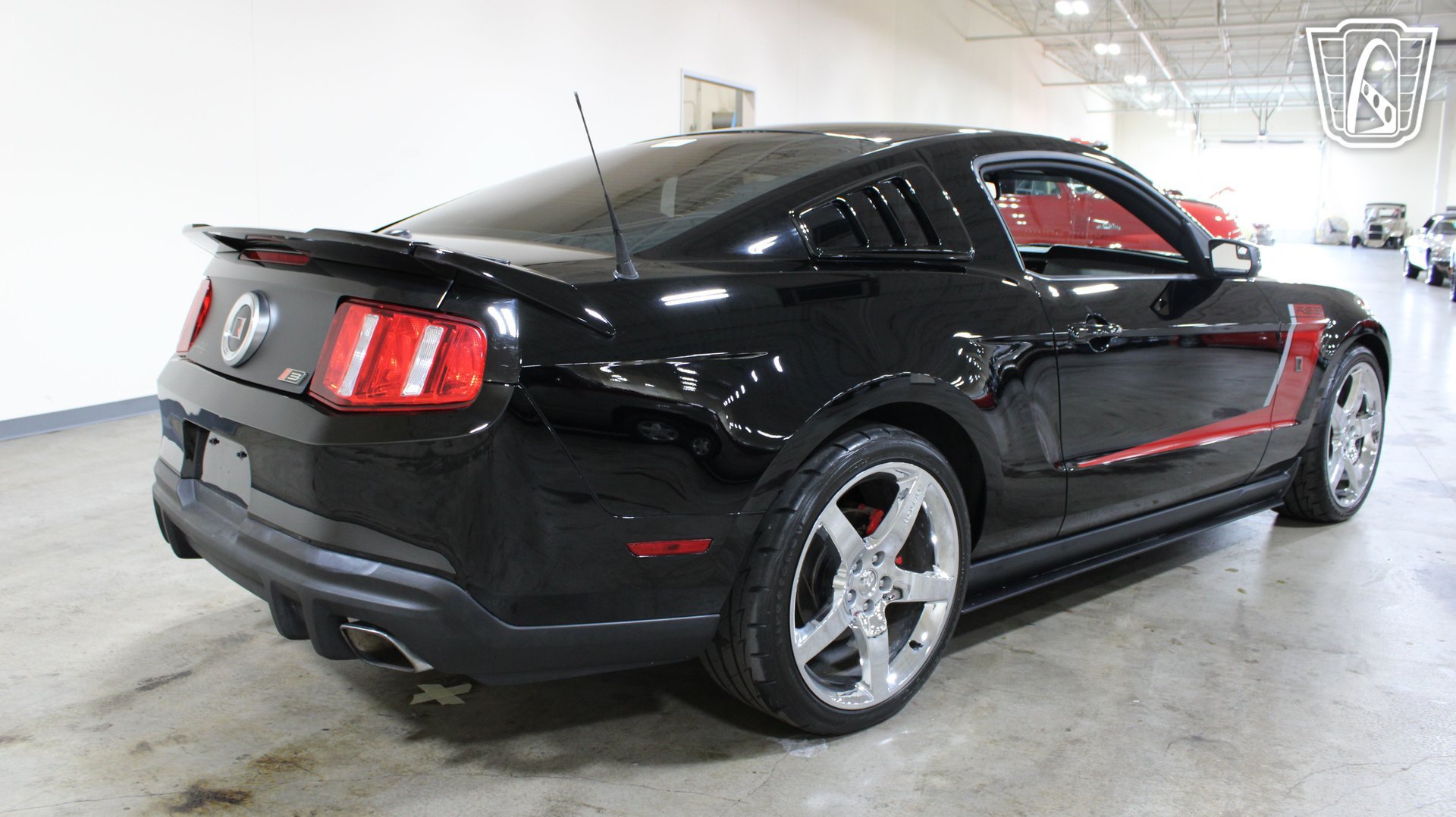 Used 2012 Ford Mustang GT Premium w/ Electronics Pkg RWD image 25