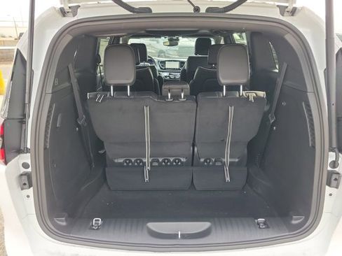 New 2026 Chrysler Pacifica Limited w/ S Appearance Package image 8