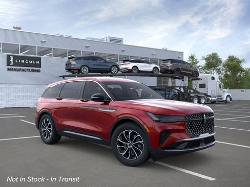 New 2026 Lincoln Nautilus Premier AWD/4WD image 7