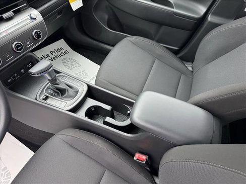 Certified 2025 Hyundai Kona SE FWD image 13