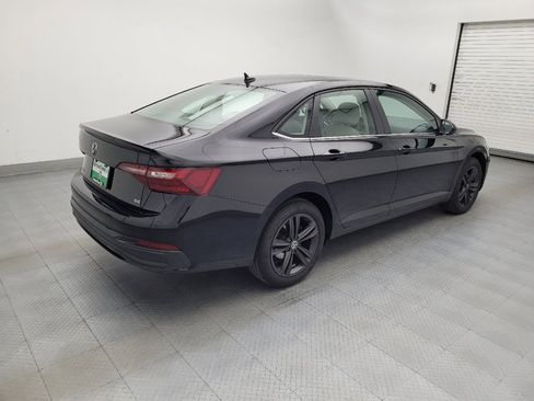 Used 2024 Volkswagen Jetta SE FWD image 10