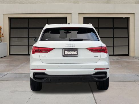 Used 2023 Audi Q3 2.0T Premium w/ Convenience Package image 5