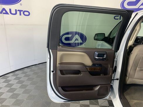 Used 2018 Chevrolet Silverado 1500 LT w/ Texas Edition image 30