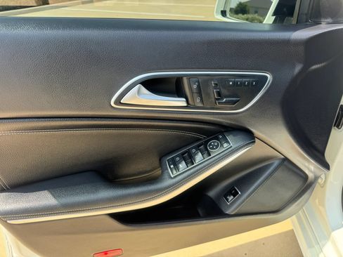 Used 2016 Mercedes-Benz CLA 250 image 28