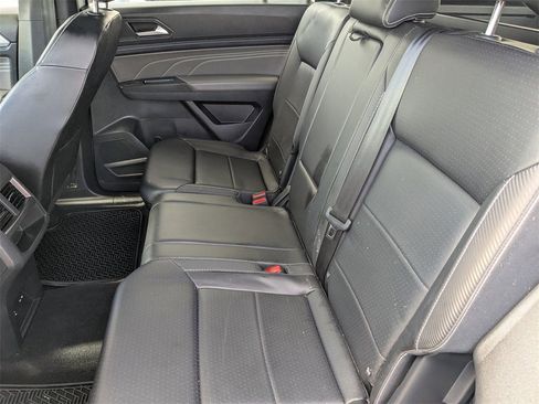 Used 2022 Volkswagen Atlas Cross Sport SE image 14