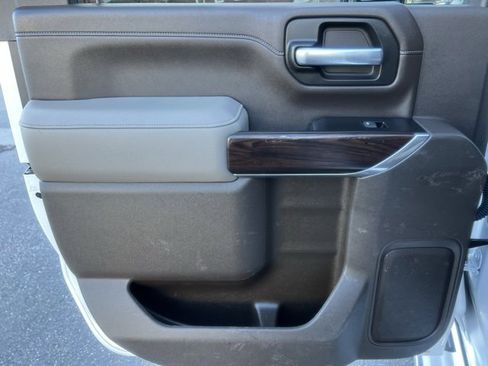 Used 2020 GMC Sierra 2500 SLT w/ SLT Premium Plus Package image 19