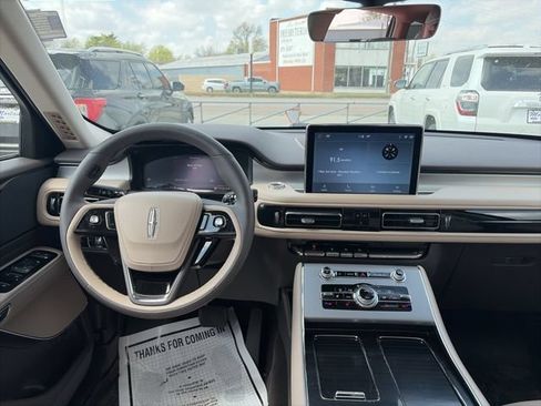 Used 2024 Lincoln Aviator 2WD w/ Premium Package image 14