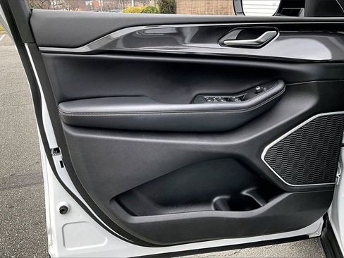 Used 2021 Jeep Grand Cherokee L Laredo image 26